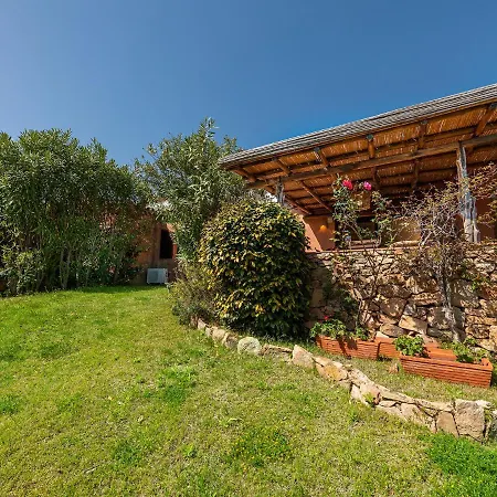 Pevero Retreat: Tra Il Golf E Il Mare Holiday home Abbiadori