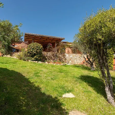 Pevero Retreat: Tra Il Golf E Il Mare Holiday home *